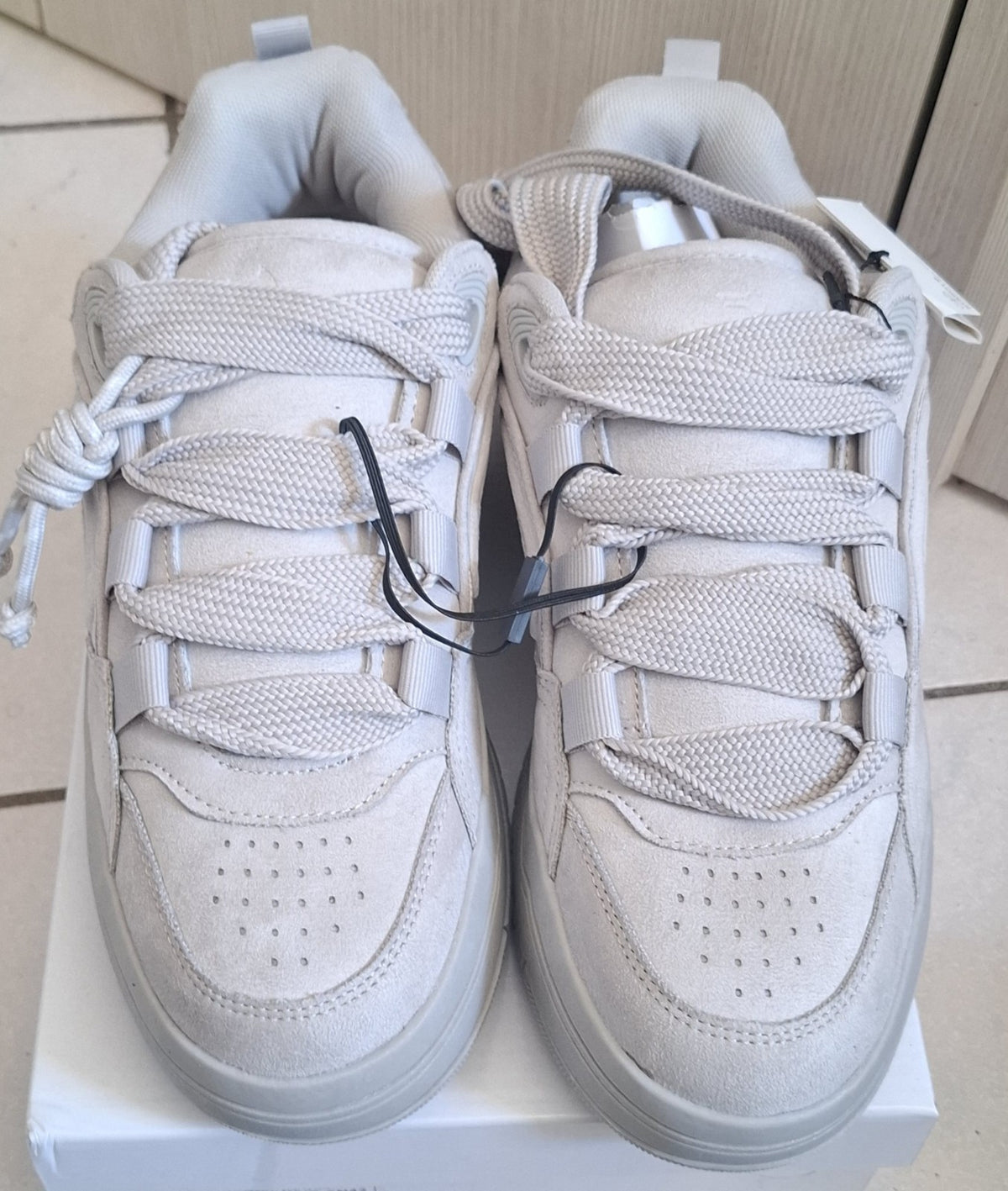 Bershka Sneaker uomo grigie tinta unita con lacci taglia EU 40